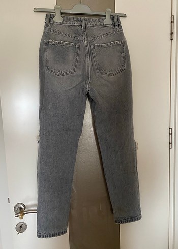 Zara Yırtık Desenli Mom Jean - Görsel 3