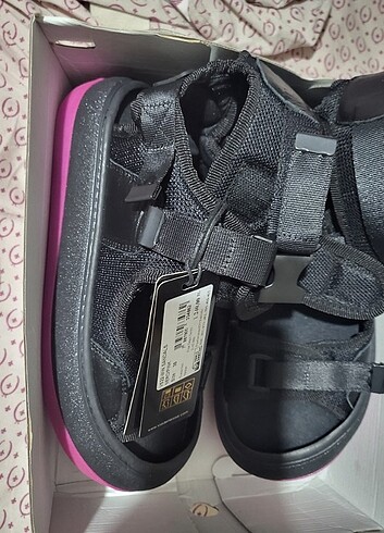 Vdr sandal ...