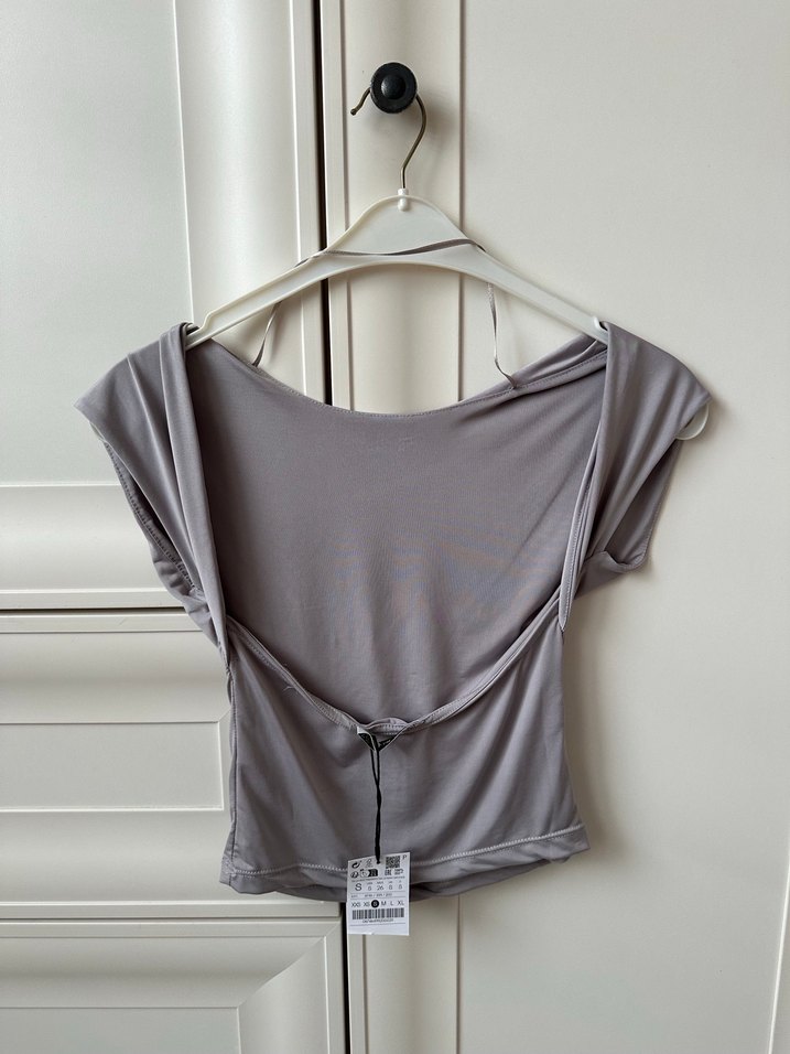 Sırtı açık bluz - Görsel 2