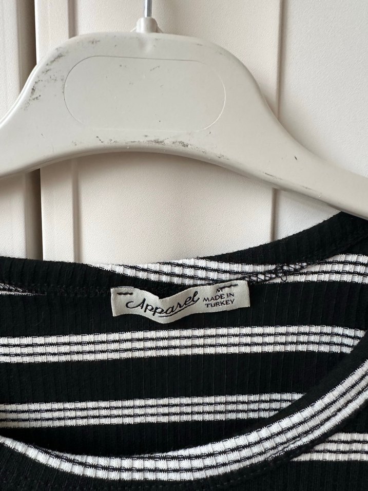 Çizgili Siyah Kolsuz Atlet - Görsel 2