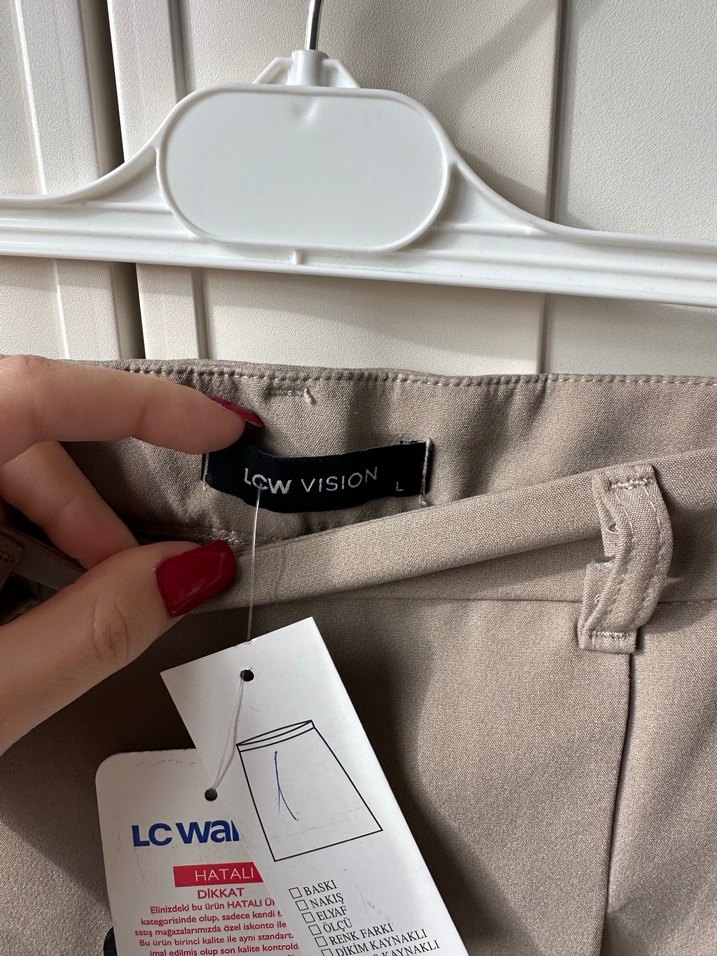 Bej Renkli Pilili Mini Etek - Görsel 2