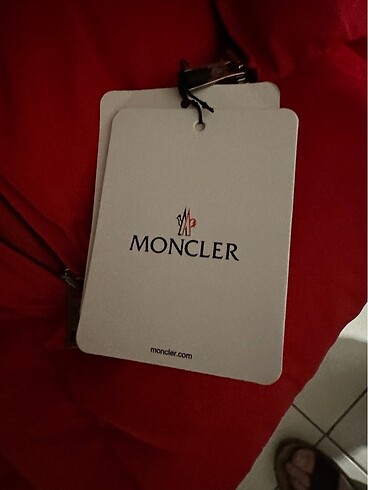 l Beden kırmızı Renk Moncler erkek montu