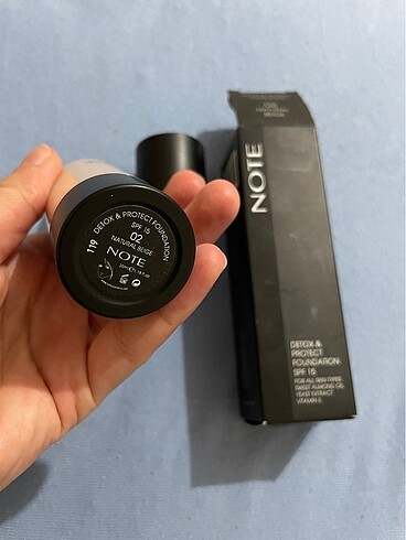 Note detox protect foundation 02