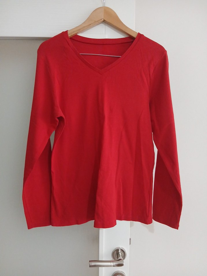 Kırmızı V Yaka Kadın penye 67 boy en 55 cm - Görsel 2