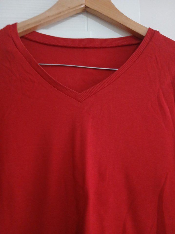 Kırmızı V Yaka Kadın penye 67 boy en 55 cm - Görsel 3