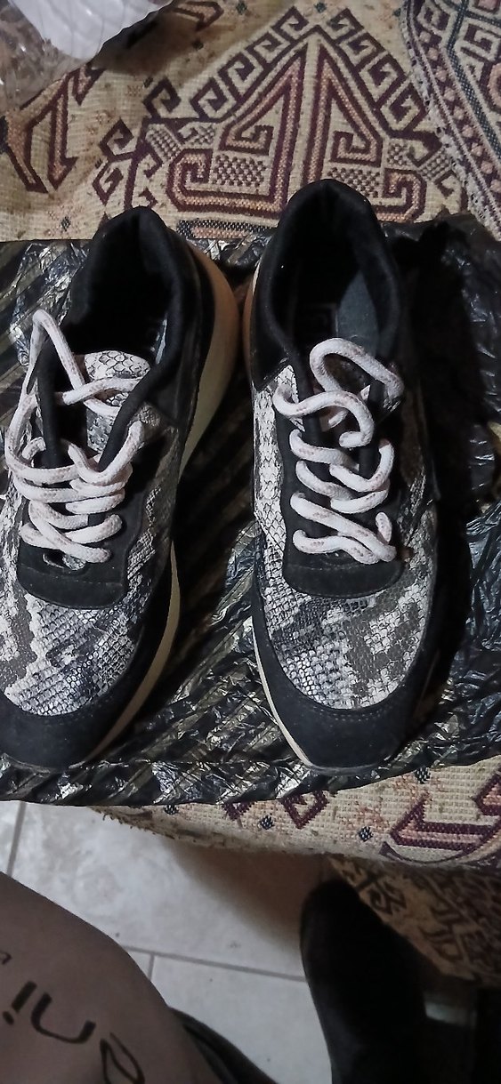 Kadın Gri Yılan Desenli Platform Spor Ayakkabı - Görsel 2