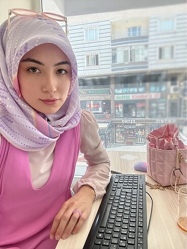 Pembe tunik