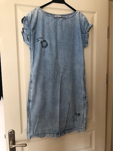 Denim elbise