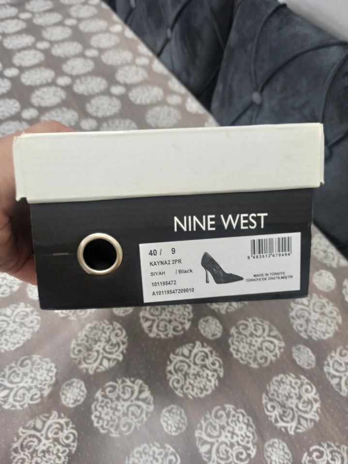 Nine West Siyah Süet Stiletto Topuklu Kadın Ayakkabı - Görsel 4
