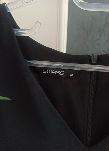 Bayan çiçekli elbise  - Görsel 3