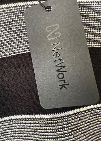 Network Gri Siyah Çizgili Kısa Kollu Örme Tişört