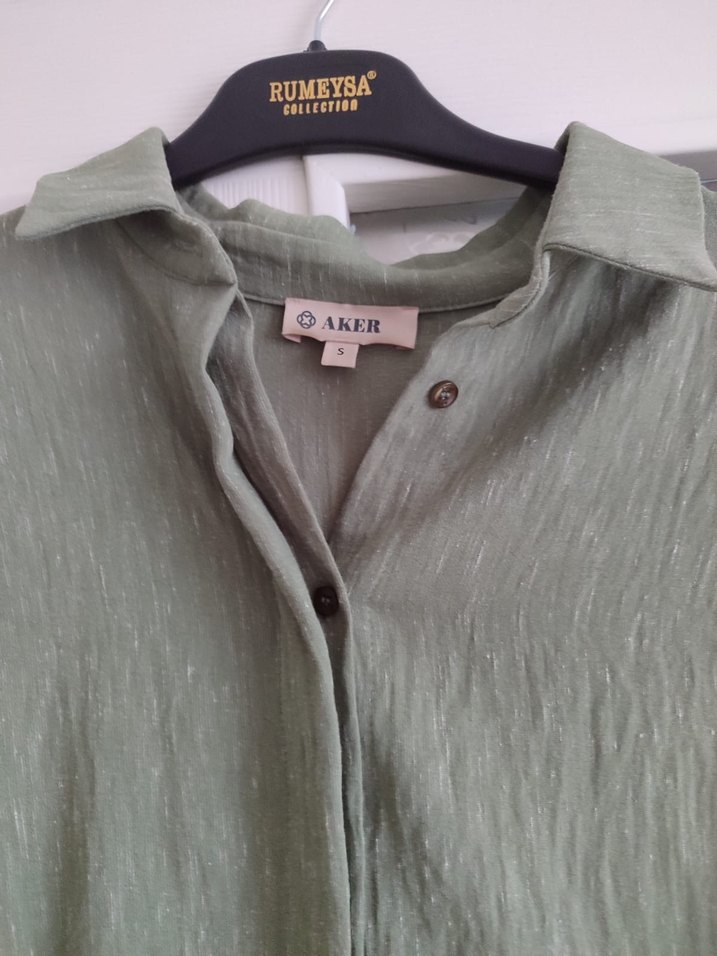 Aker Kadın Haki Uzun Kollu Pilili Keten Gömlek - Görsel 2