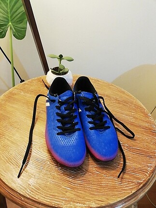 Adidas krampon