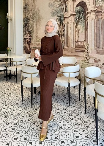 Kahve Hırkalı Elbise - Görsel 2