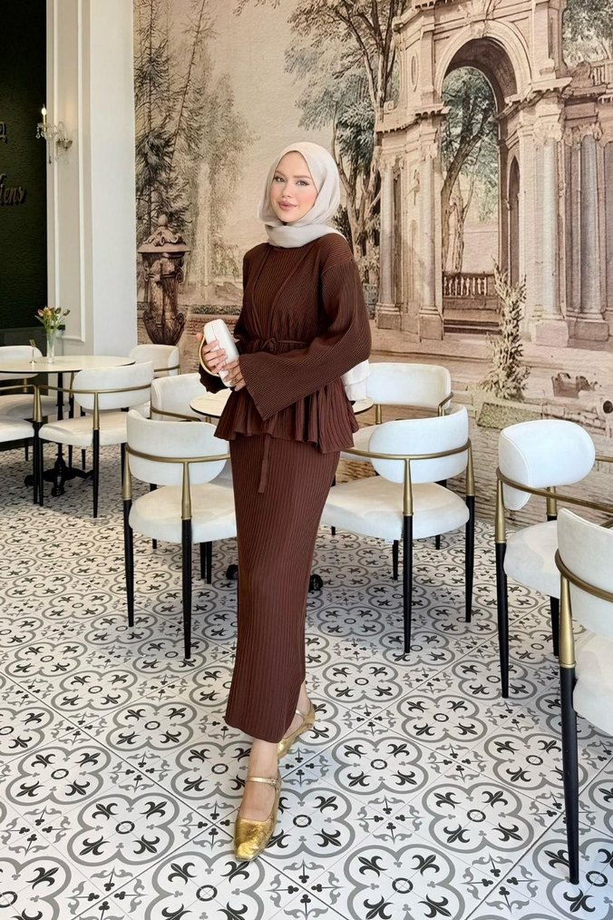 Kahve Hırkalı Elbise - Görsel 2
