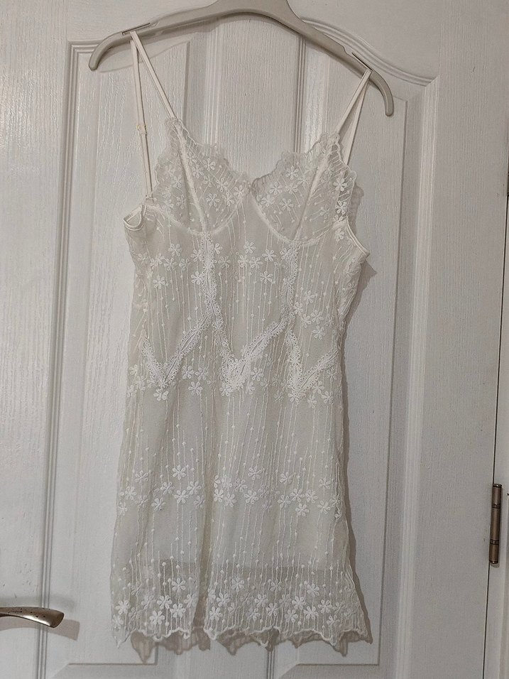 Beyaz gecelik takım - Görsel 2