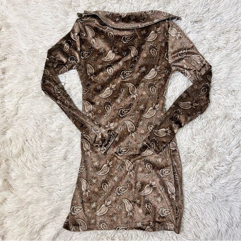 Kahverengi Kadife Elbise - Görsel 2