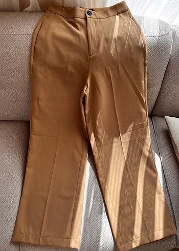 Bej Kadın Normal Kesim Kumaş Pantolon