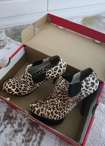 38 Beden siyah Renk Leopar platform