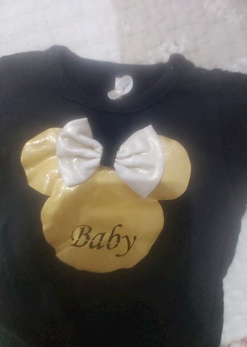 Diğer Kısa Kollu Siyah Bebek Body Fiyonk Detaylı