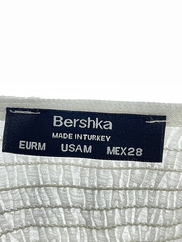 m Beden beyaz Renk Bershka Bluz %70 İndirimli.
