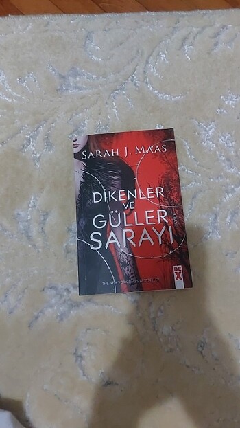 Dikenler ve Guller Sarayı - Sarah J. Maas