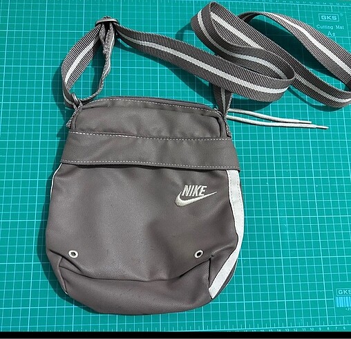 Nike çanta