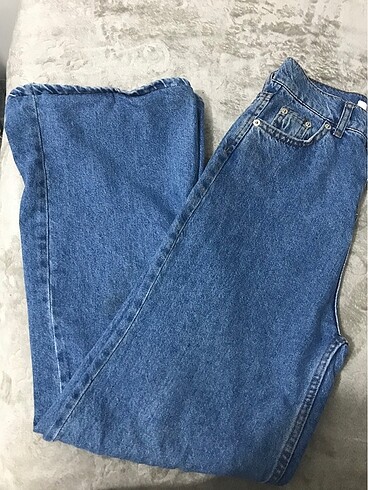 açık mavi mom jean