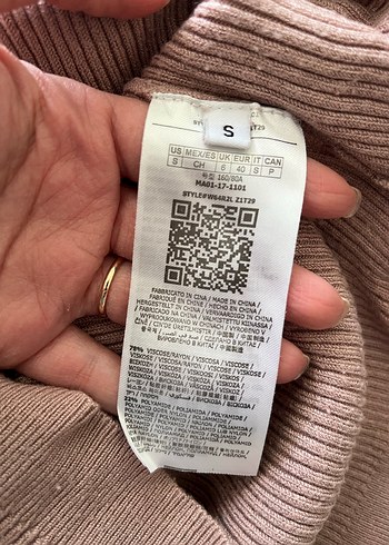 Guess Gül Kurusu Kazak - Görsel 3