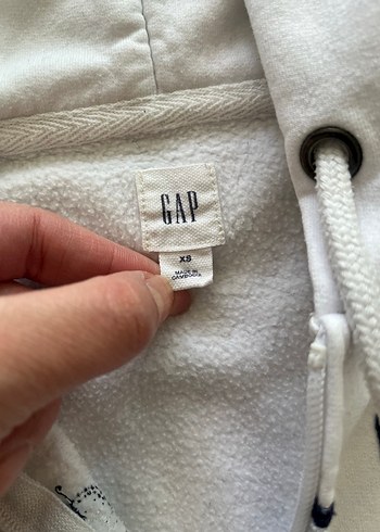GAP Beyaz Kapüşonlu Sweatshirt - Görsel 2