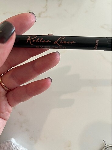 Benefit Cosmetics Benefit Siyah Eyeliner