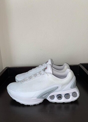 43 Beden beyaz Renk Nike 