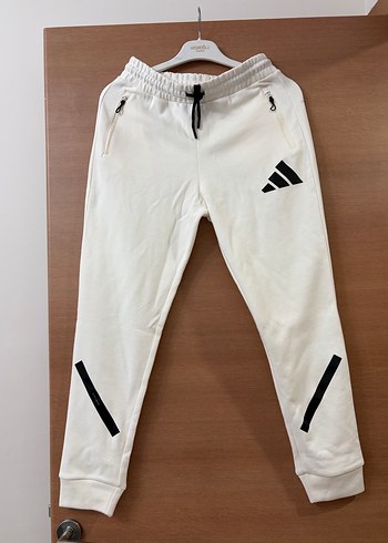 Adidas m
