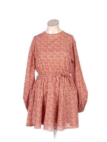 PreLoved Kısa Elbise %70 İndirimli.