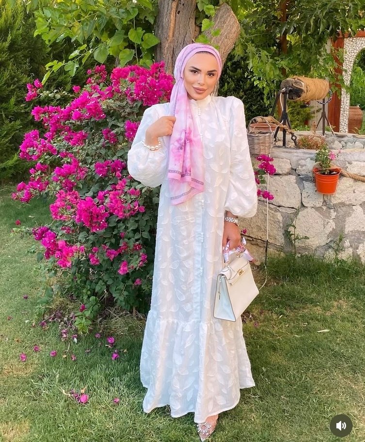 Uzun Beyaz Bohem Bağlama Desenli Elbise - Görsel 3