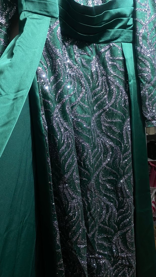 Yılan Desenli Uzun Yeşil Abiye Elbise - Görsel 3