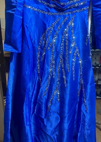 Uzun Kollu Mavi İşlemeli Abiye Elbise - Görsel 4