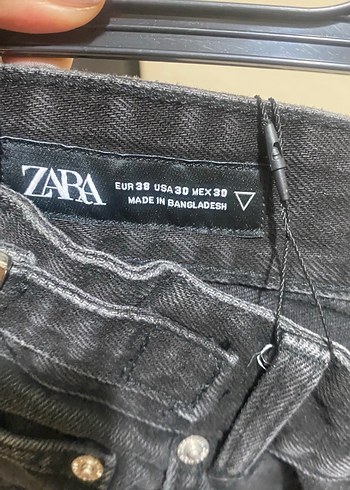 Zara Siyah Gri Yılan Desenli Fermuarlı Kadın Kot