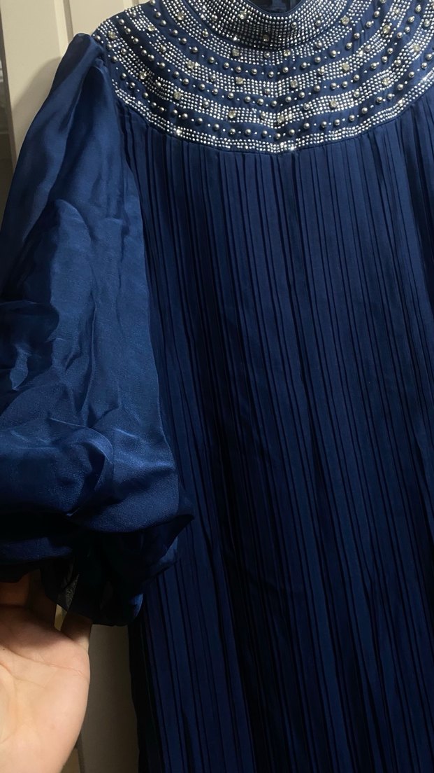 Uzun Kollu Lacivert İşlemeli Kadın Abiye - Görsel 4