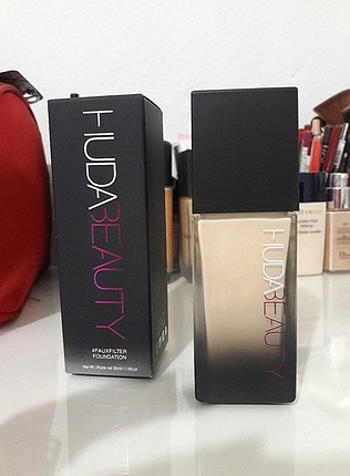 Huda Beauty Faux Filter Fondöten