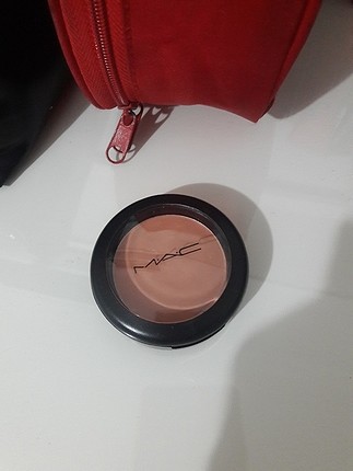 Mac Sheertone Sincere Allık