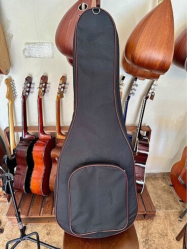 Üstün Korumalı Akustik Gitar Kılıfı
