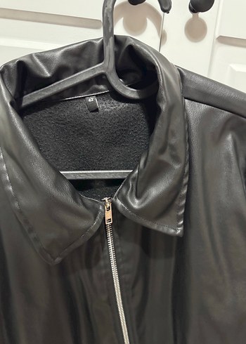 Kısa Kollu Siyah Deri Goth Ceket - Görsel 2