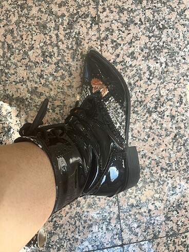 38 Beden siyah Renk Kısa topuklu bot