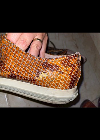 Miu Miu Miu Miu Kahverengi Yılan Derisi Desenli Deri Sneakers