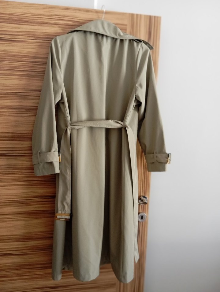 Bej Kuşaklı Uzun Kadın Trençkot - Görsel 3