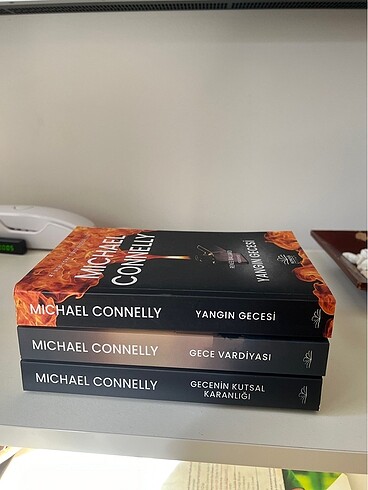 MICHAEL CONNELLY