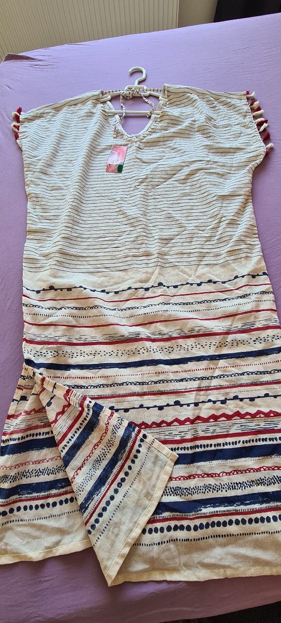 PENTİ Marka sıfır ürün Püsküllü V-Yaka plaj elbisesi - Görsel 4