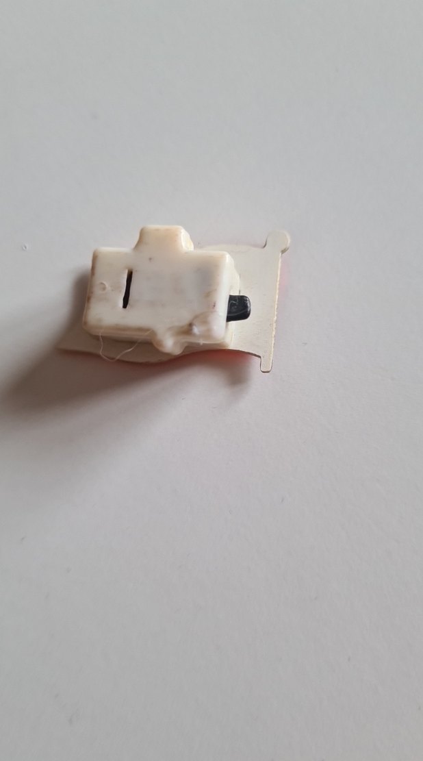 Vintage Erkek Kırmızı Ay Yıldız Rozet - Görsel 2