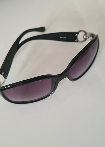 Siyah Tokalı Gotik Kadın Güneş Gözlüğü - Görsel 2